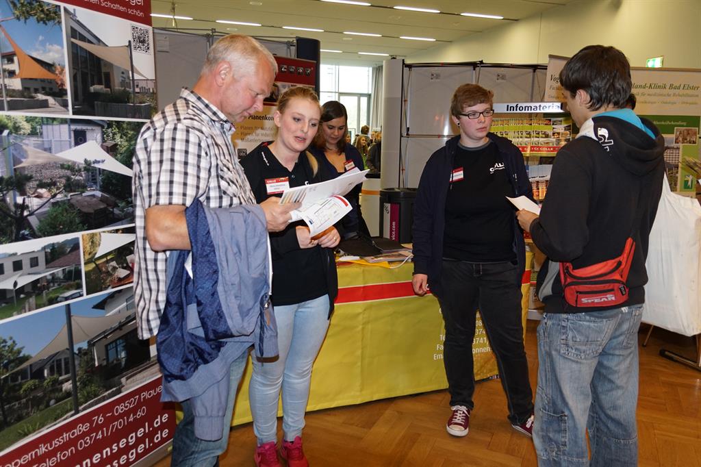 Messestand der Firma Golle Zelte & Planen GmbH auf der Ausbildungsmesse 2015